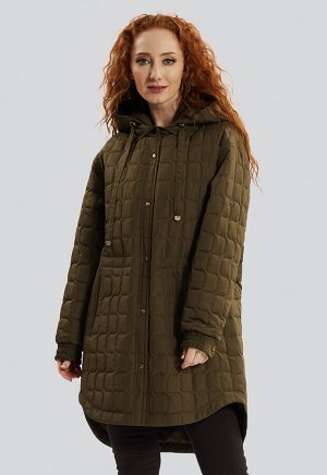 2155 хаки Утепленная куртка-парка российского производства бренда Dimma из стеганной ткани с водоотталкивающей пропиткой. Застежка на кнопки, отложной воротник, плавные фигурные разрезы по бокам. Капю