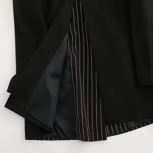 Женский пиджак, принт "Полосы", цвет черный