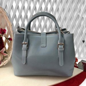 Женская сумка-тоут Tata Diamond из натуральной кожи дымчато-голубого цвета.