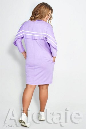 Трикотажное платье лилового цвета в спортивном стиле