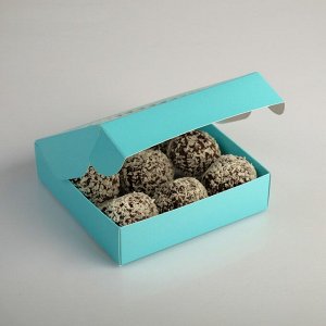 Коробка для десертов с фигурным окном Голубая 11,5х11,5х3 см
