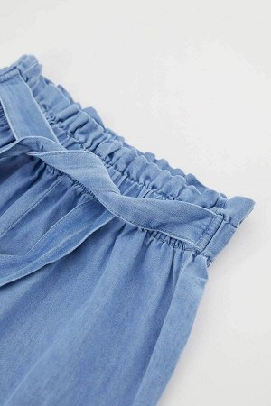 джинсы Размеры модели: рост: 1,3 Надет размер: 7/8 Хлопок 100%