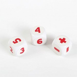 Развивающая настольная игра «Учимся считать. Математические кубики. Шаг 1», 6+
