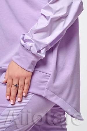 Костюм лилового цвета с вставками плащевой ткани
