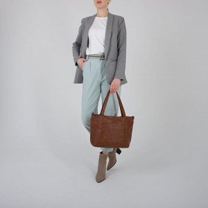 Сумка женская, отдел на молнии, 2 наружных кармана, кошелёк, длинный ремень, цвет коричневый
