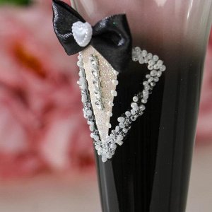 Набор свадебных бокалов «Жених и невеста» со стразами и черной бабочкой