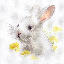 Набор для вышивания крестиком Белый крольчонок