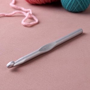 Крючок для вязания, с тефлоновым покрытием, d = 8 мм, 15 см