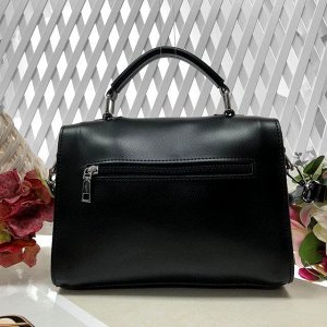 Стильная сумка-саквояж Amaretto с ремнем через плечо из качественной эко-кожи и искусственной замши чёрного цвета.