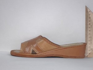 032-2-35  Обувь домашняя (Тапочки кожаные)