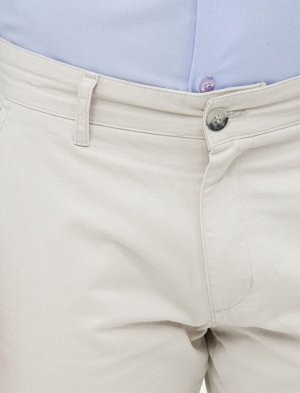 брюки Материал: %100 Cotton Параметры модели: рост: 188 cm, грудь: 99, талия: 80, бедра: 98 Надет размер: 42