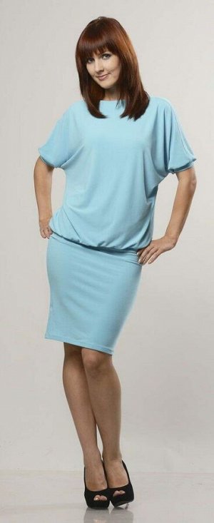 Платье Красивое голубое платье из трикотажа с вырезом "лодочка", рукав 3/4, верх свободный, низ заужен по бёдрам. Можно регулировать длинну платья. Размер с 40 по 58 (размеры с двоены 40-42,44-46,48-5