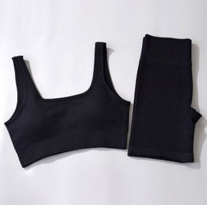Женский спортивный костюм (топ с квадратным вырезом и шорты), цвет черный