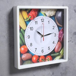 Часы настенные "Любимые овощи" 30х30см, плавный ход