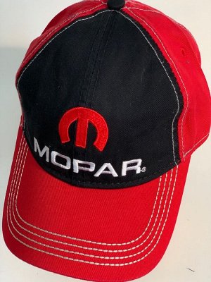Бейсболка Комбинированная красно-черная бейсболка MOPAR  №6351