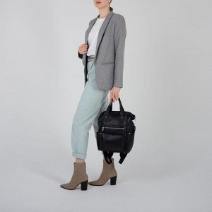 Рюкзак молодёжный, отдел на молнии, 5 наружных кармана, с USB, цвет чёрный