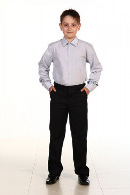 Рубашка Цвет: серый; Состав: 80%хлопок, 20%п/э; Материал: сорочечная ткань
Рубашка на мальчика классического фасона.