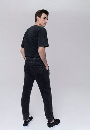 Трикотажные брюки с мраморным эффектом для мужчины, цвет чёрный