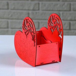 Кашпо деревянное "Сердце ажурное", красный, 18*8.6*14 см