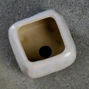 Кашпо керамическое "Куб" бежевое 6*5см