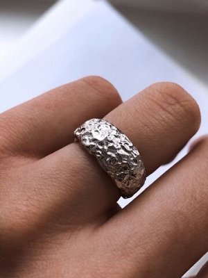 Серебряное дутое кольцо "Art"