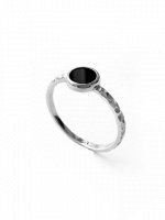 Серебряное узкое кольцо &quot;Black&quot; с черным агатом, арт. 11271