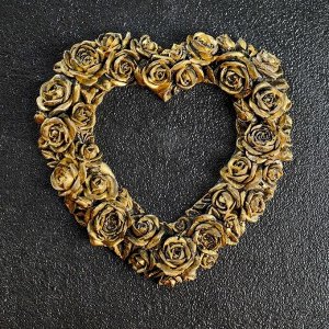 Фоторамка "Сердце из роз" состаренное золото, 15х15 см