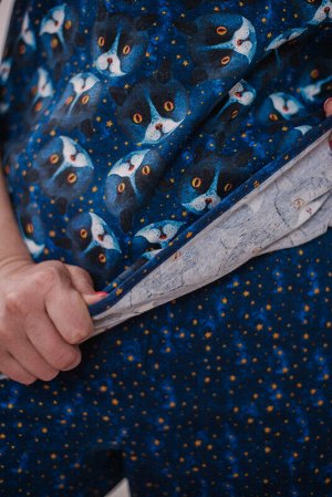 Пижама Ткань: Кулирка (100% хлопок)
Цвет: Темно-синий
Год: 2021
Страна: Россия
Домашний костюм: футболка прямого силуэта с коротким рукавом. Брюки с карманами, пояс на резинке.
46 р-р: длина по спинке