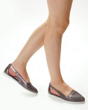 Балетки Страна производитель: Турция
Сезон: Лето
Тип носка: Закрытый
Размер женской обуви x: 36 \
Форма мыска/носка: Закругленный
Полнота обуви: Тип «F» или «Fx» \
Каблук/Подошва: Плоская подошва
Мате