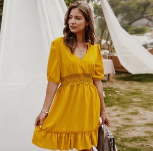 Женское короткое платье, цвет желтый