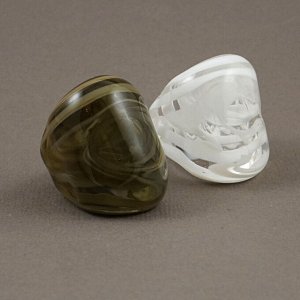 Glass color