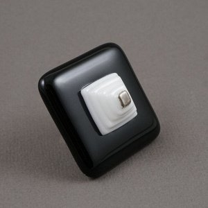 Piramida white
