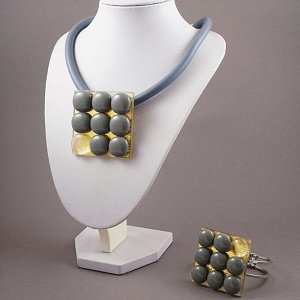 Rossa gray 