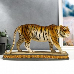 Сувенир полистоун "Бенгальский тигр на скале" 23,5х43х11,5 см