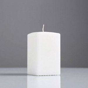 Свеча квадратная призма, 6х10 см, белая лакированная