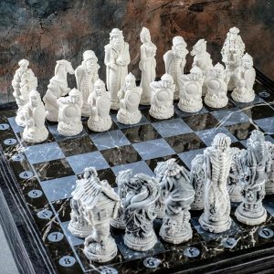 Фигуры шахматные "Русские сказки" комплект 32штх11см, доска