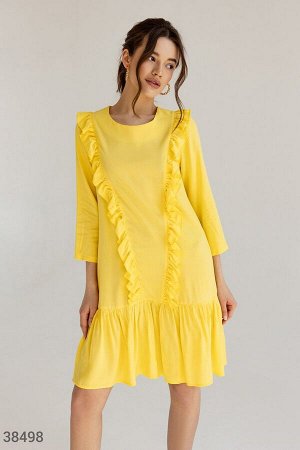 Свободное желтое платье-мини