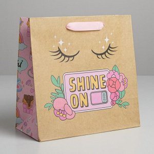 Пакет крафтовый квадратный «Shine on», 22 ? 22 ? 11 см