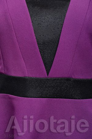 Платье баклажанового цвета с V-образным вырезом