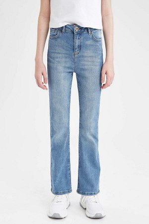 джинсы Размеры модели: рост: 1,5 Надет размер: 10/11 лет = Эластан2%,Хлопок 98%