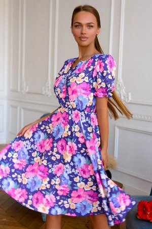Платье Размер: 42
Такой ожидаемый, весенний цветочный принт точно поднимет настроение! Очень приятное сочетание рисованных, акварельных цветов в гармоничной цветовой гамме. Ткань Ниагара, 100% полиэст