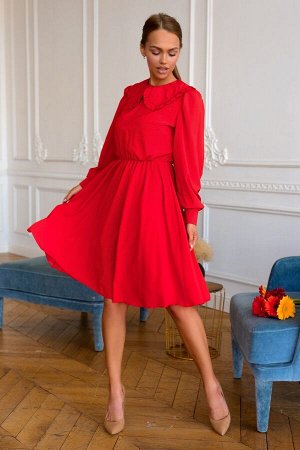 Платье Размер: 42 / 44 / 46 / 48
Яркое, красное платье не оставит вас незамеченной! Модель отлично подойдёт для прохладных вечерних прогулок весной. Длинный, широкий рукав на манжете сохранит тепло, ш