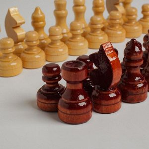 Шахматные фигуры обиходные, дерево, h=3.5-6.7 см, d=2.2-2,5 см