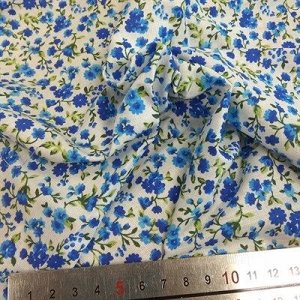 Отрез ткани бязь Синие цветочки на белом, 50*50 см