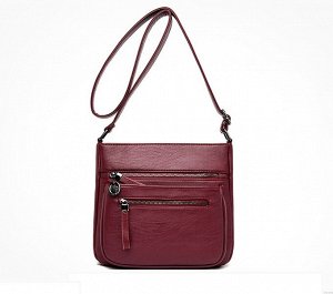 Женская сумка, три кармана на лицевой стороне, цвет красный