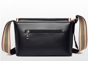 Женская сумочка с клапаном, широкий ремень в полосочку, логотип "Кенгуру", цвет черный