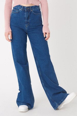 Широкие джинсы с высокой талией из темного денима