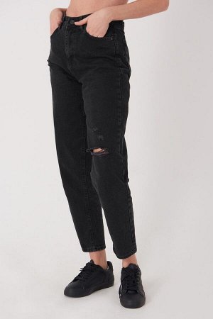 Антрацитовые джинсы Mom с высокой талией