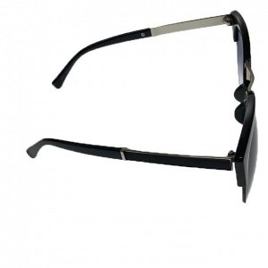 Стильные женские очки Moha лисички с затемнёнными линзами и оправой чёрного цвета.