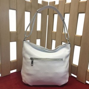 Дизайнерская сумка Miamo из матовой мелкозернистой натуральной кожи белого цвета.